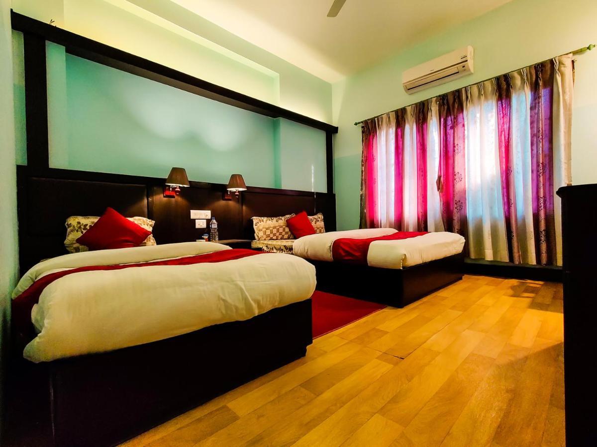 Hotel Ananda Inn Rummindei Extérieur photo