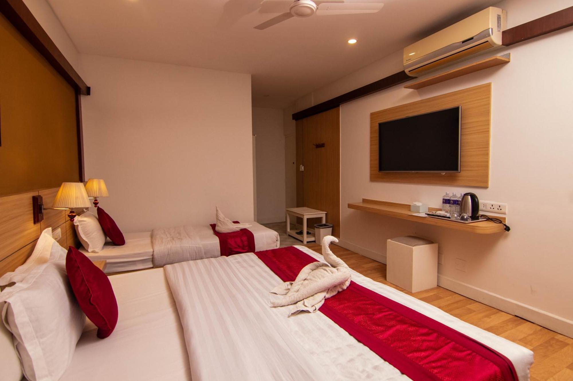 Hotel Ananda Inn Rummindei Extérieur photo