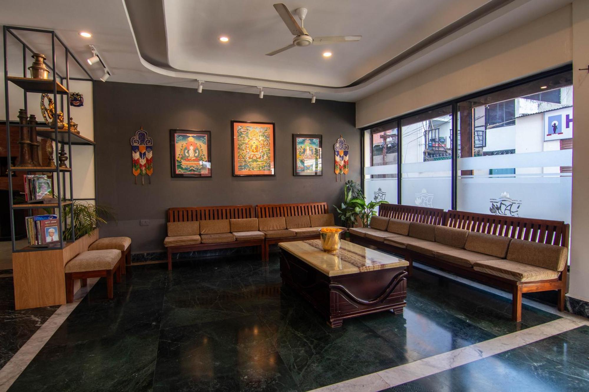 Hotel Ananda Inn Rummindei Extérieur photo