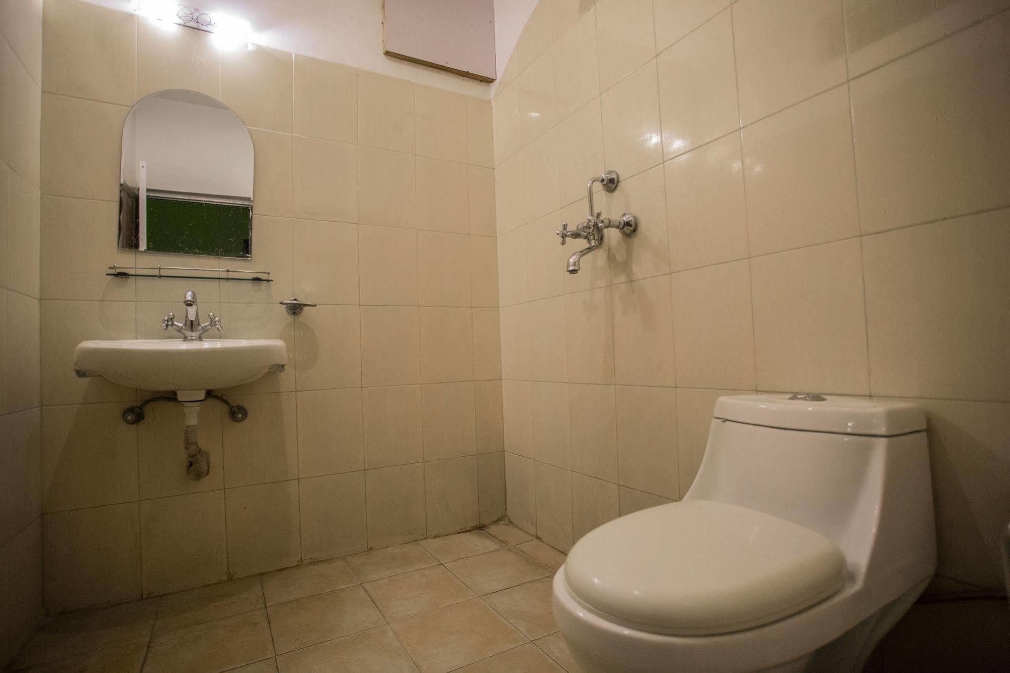 Hotel Ananda Inn Rummindei Extérieur photo